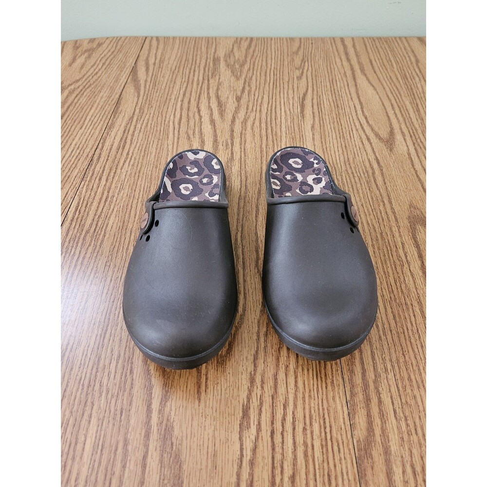 Crocs Tully II Womens Brown Slip On Clogs Size 9 Animal Print casual comfort